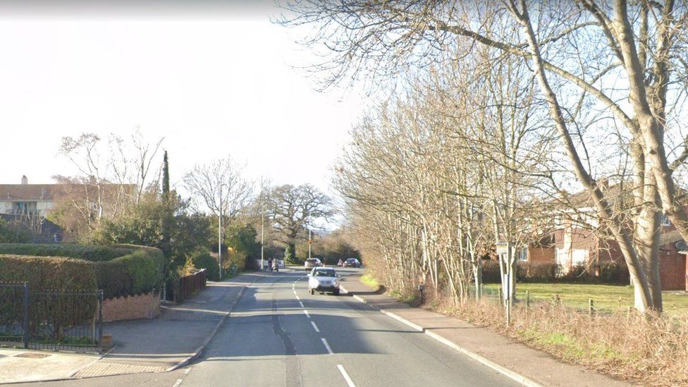 Gloucestershire road closes after police chase ends in car crash BBC News