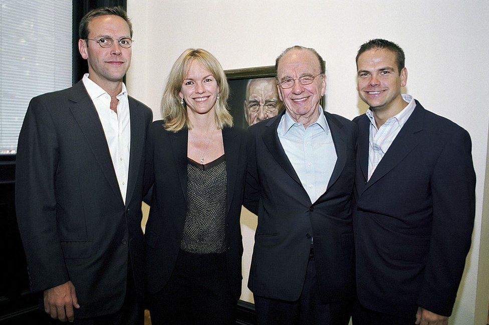 A 2007 picture shows Rupert Murdoch with his three eldest children - James (L), Elisabeth, and Lachlan - at London‍‍`s National Portrait Gallery