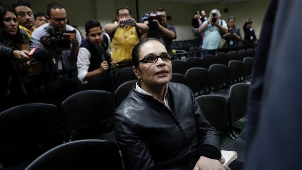 Former Guatemalan Vice President Roxana Baldetti speaks with her lawyer (not pictured) after hearing the court sentence against her in Guatemala City, Guatemala, 09 October 2018.