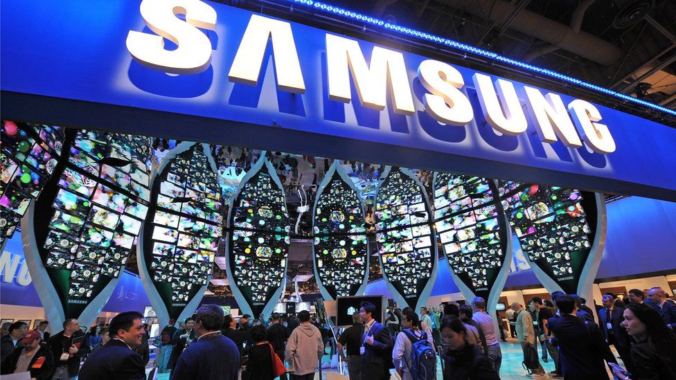 Samsung Electronics considers splitting firm in two - BBC News