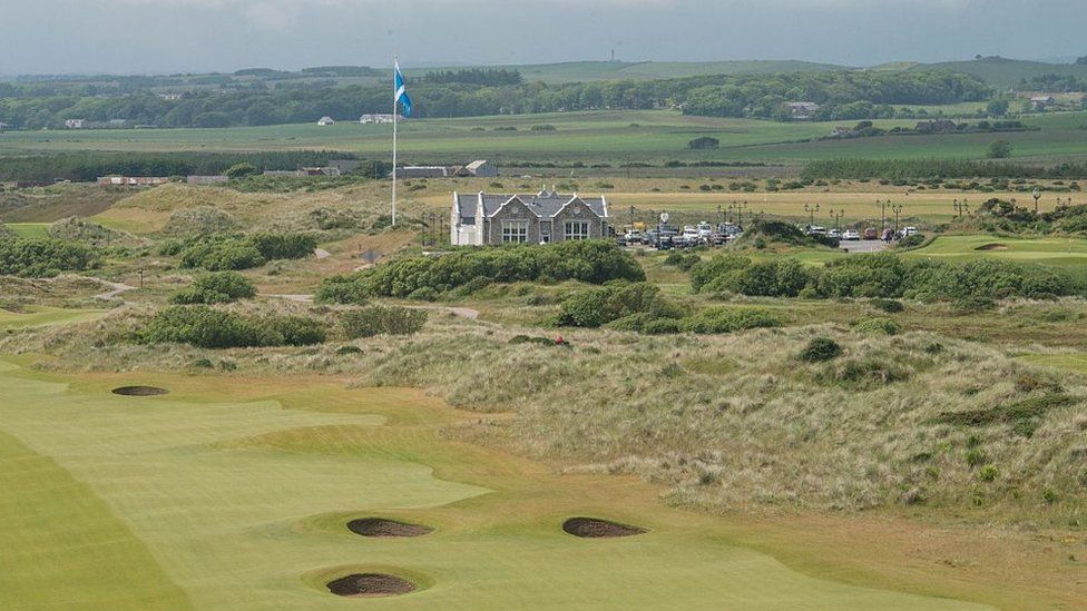 View of the 18th hole and clubhouse at Trump International