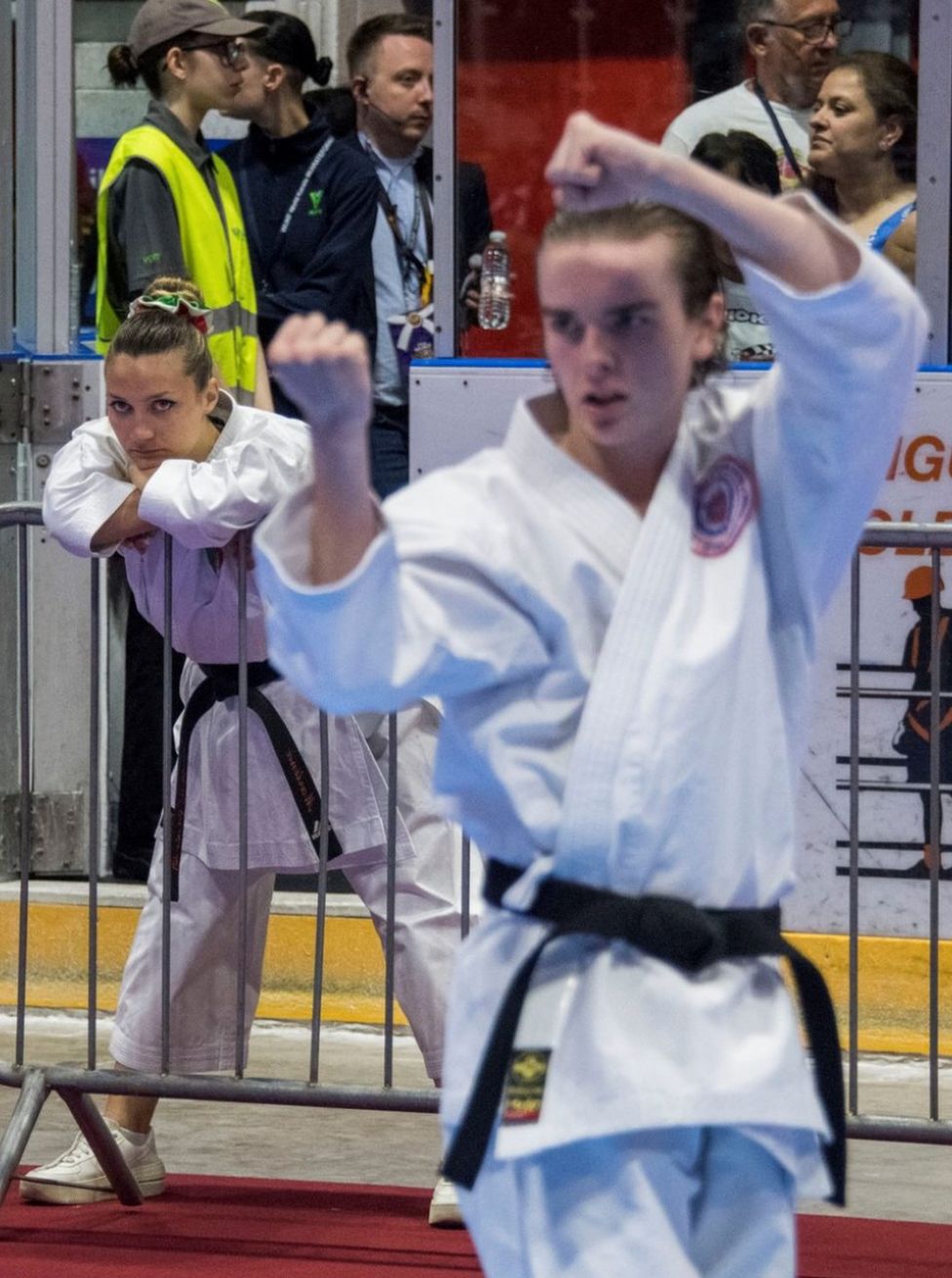 In pictures: International karate tournament back in Dundee - BBC News