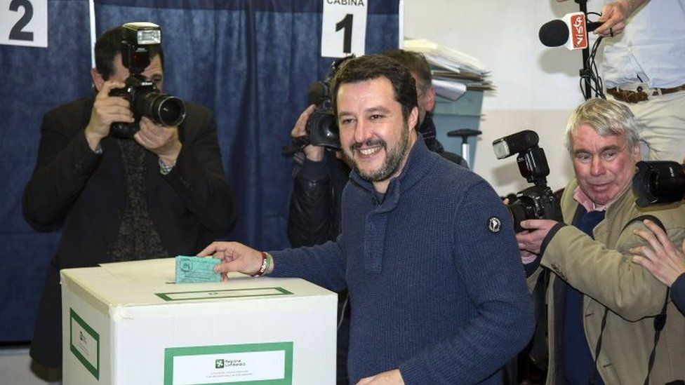 Matteo Salvini votes in Milan, Italy. Photo: 4 March 2018
