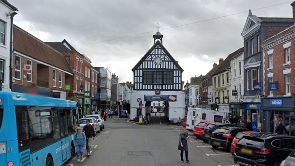 Plans to remodel Bridgnorth High Street to be discussed - BBC News