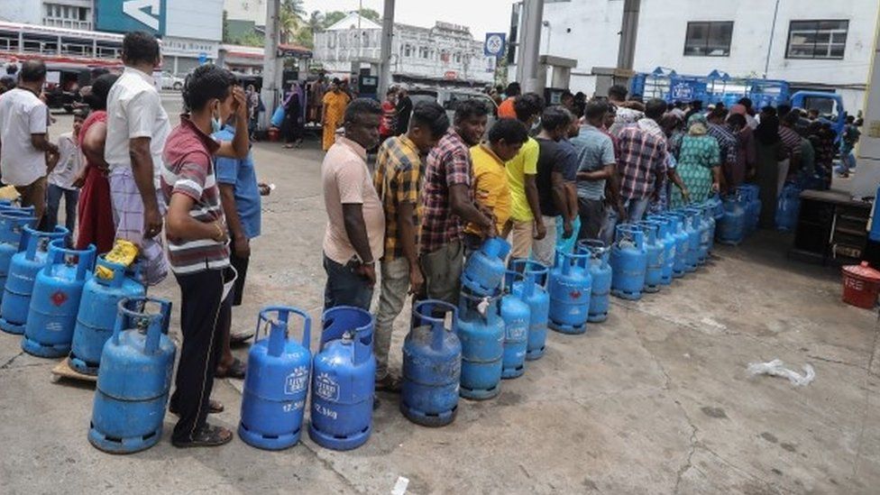 People queue for cooking gas in Sri Lanka