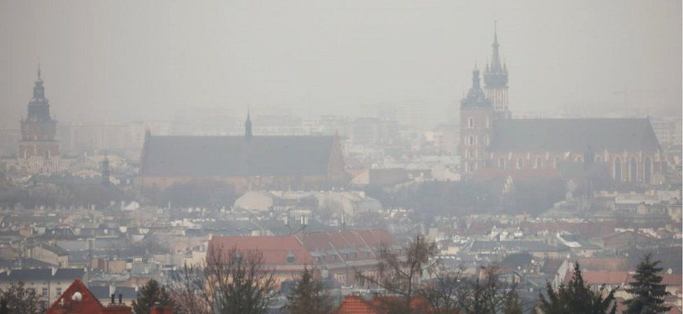 Krakow in smog, 16 Dec 20