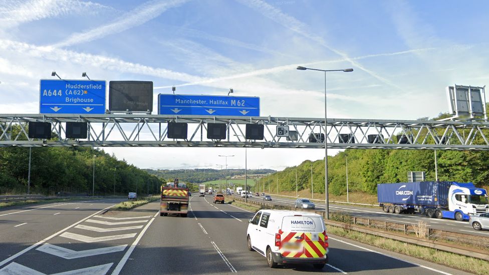 huddersfield-m62-lorry-crash-closes-two-lanes-bbc-news