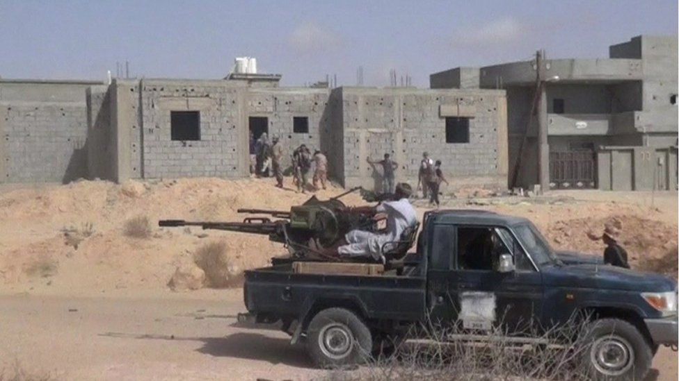 weaponry on the back of a pick-up truck, 21 June 2016