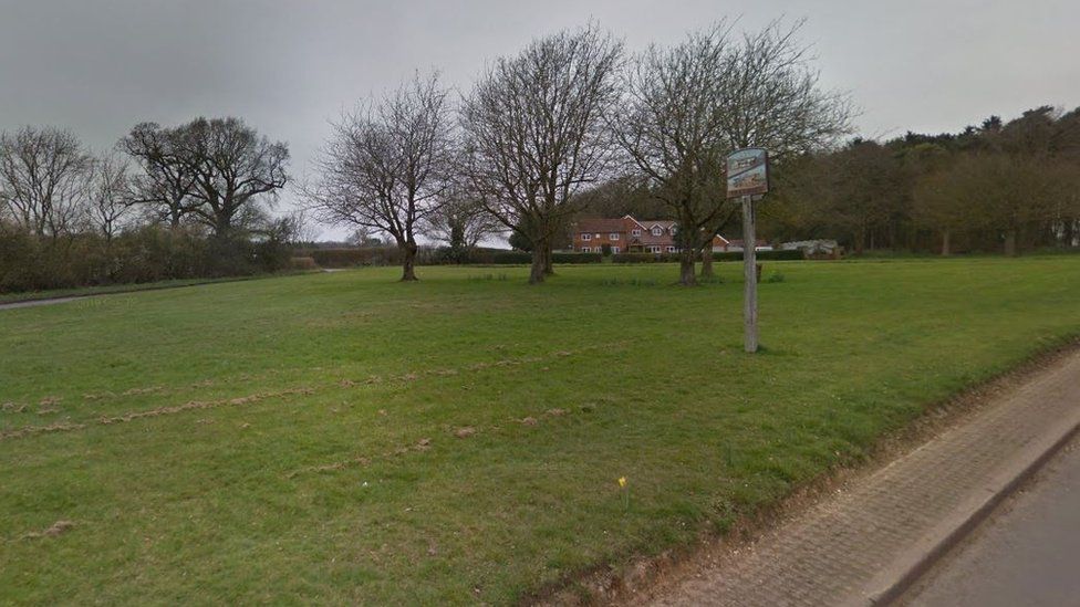 Luton burglars caught in prebooked getaway taxi BBC News