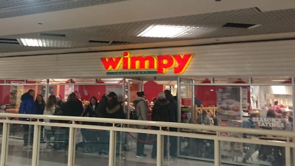 Out with a Wimpy city says goodbye to burger joint - BBC News