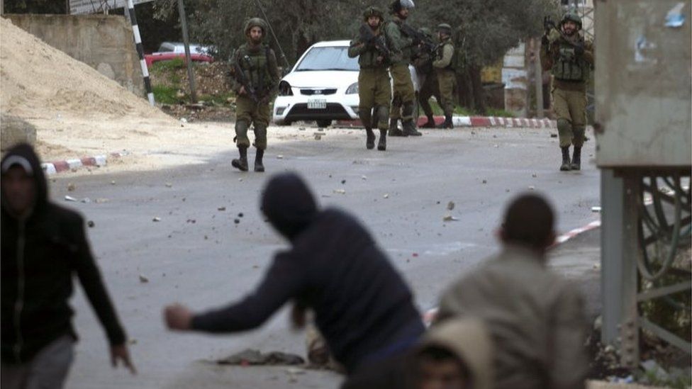 Palestinians clash with Israeli soldiers in Jenin, West Bank (18/01/18)