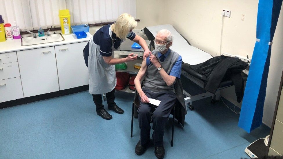 Ralph Evans receives vaccine in Merthyr Tydfil