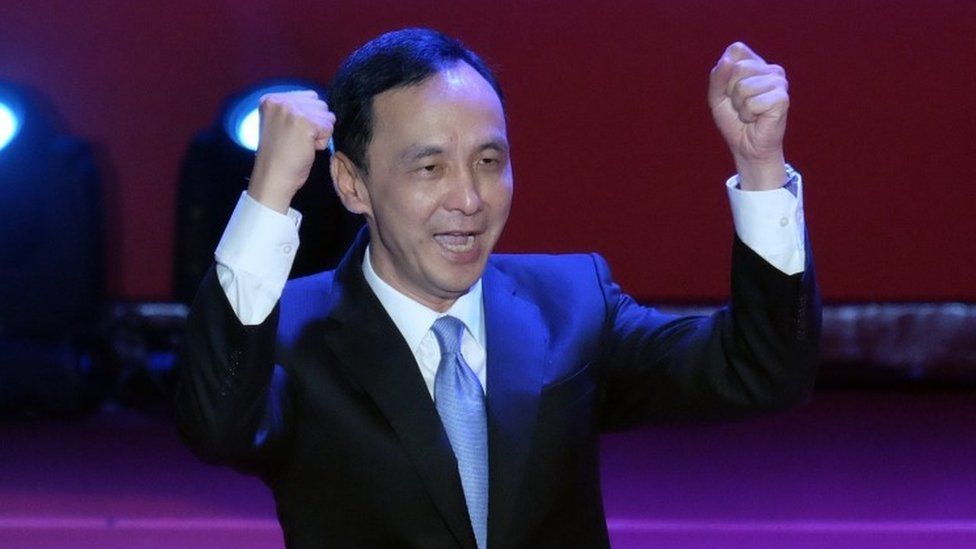 Eric Chu, chairman of Taiwan's ruling Kuomintang (KMT), gestures after his speech during the party congress in Taipei on October 17, 2015