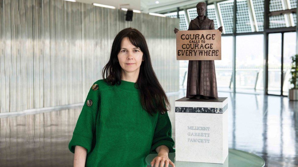 Gillian Wearing with a model of what the statue will look like