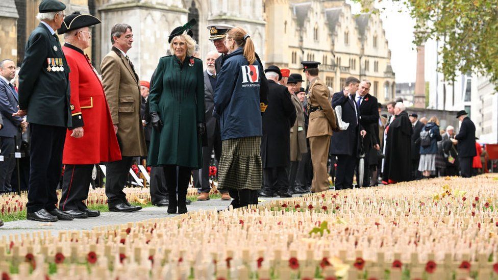 Remembrance UK marks Armistice Day with twominute silence BBC Newsround