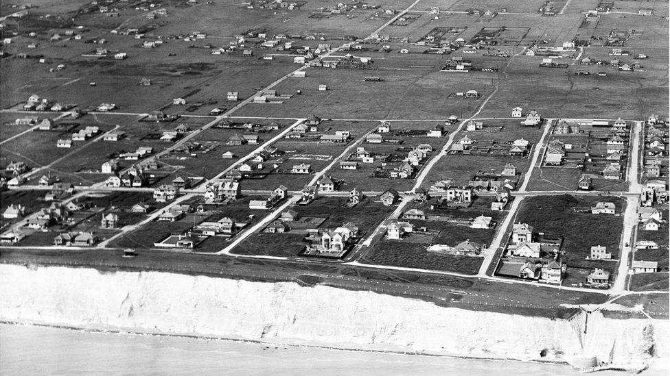 An aerial view of Horsham Avenue and environs, Peacehaven, from the south, taken in 1933