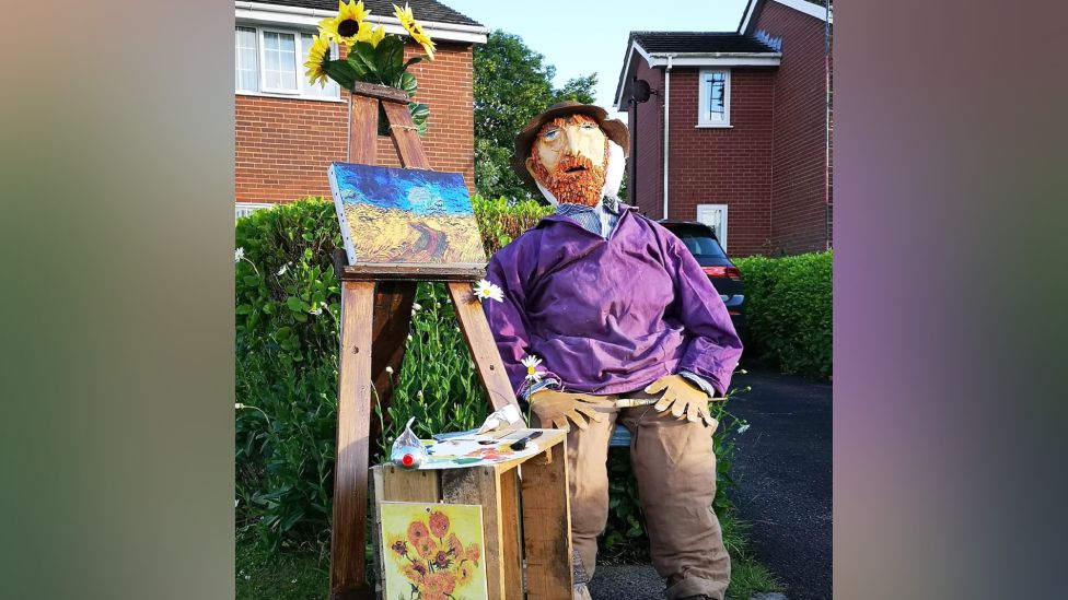 Van Gogh scarecrow