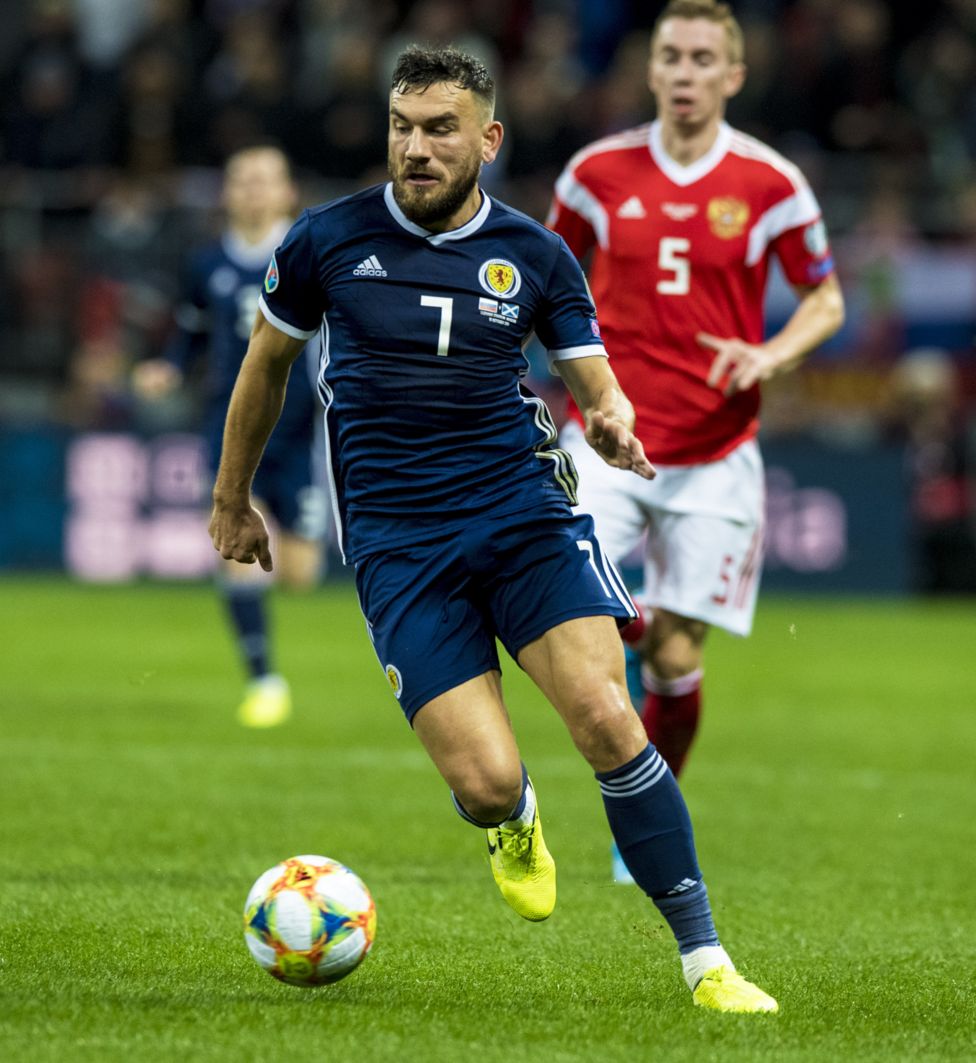 M﻿otherwell miss out on Snodgrass - BBC Sport