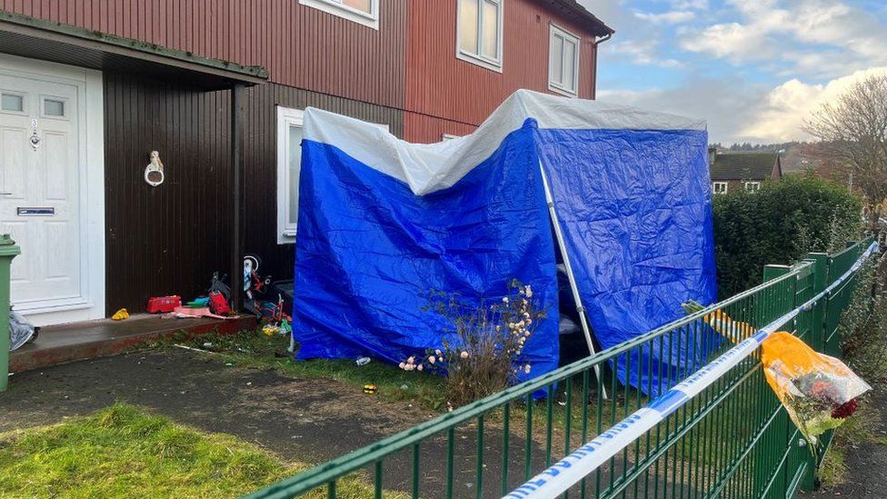 Forensics tent at house in Dalneigh
