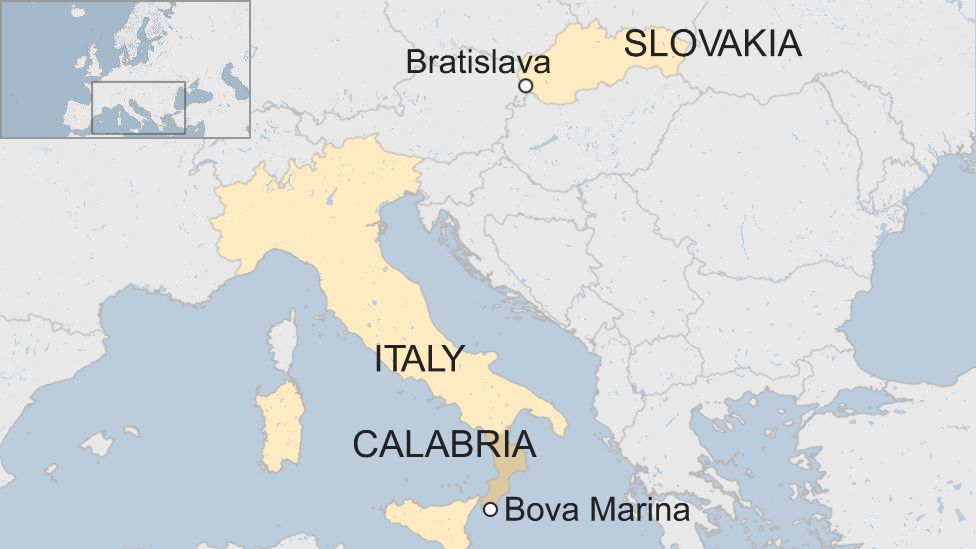 Map of Italy and Slovakia