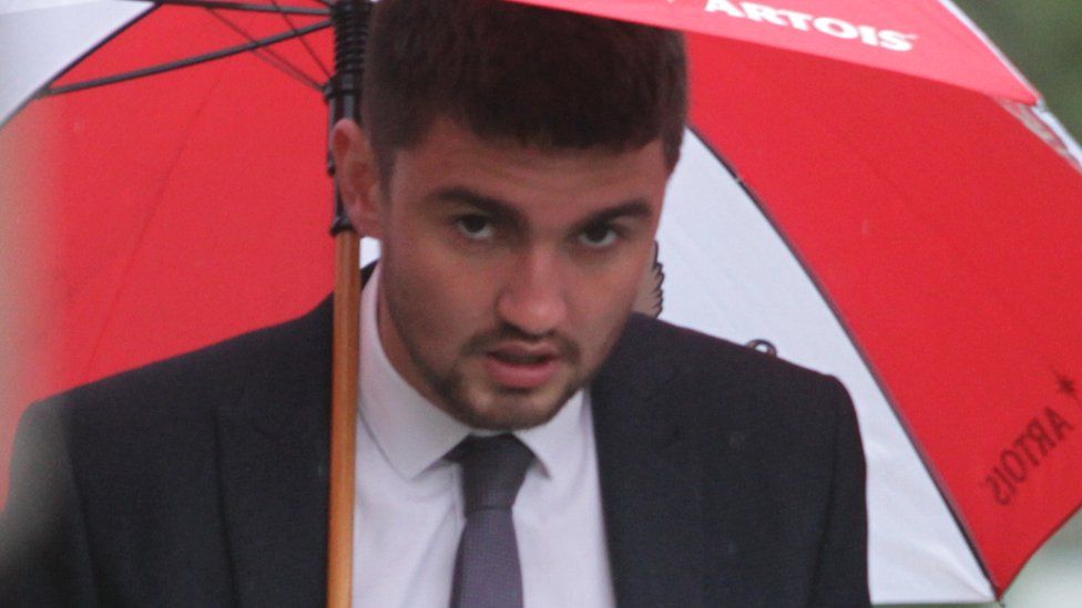 Driver acquitted after couple's crash death in Glenrothes BBC News