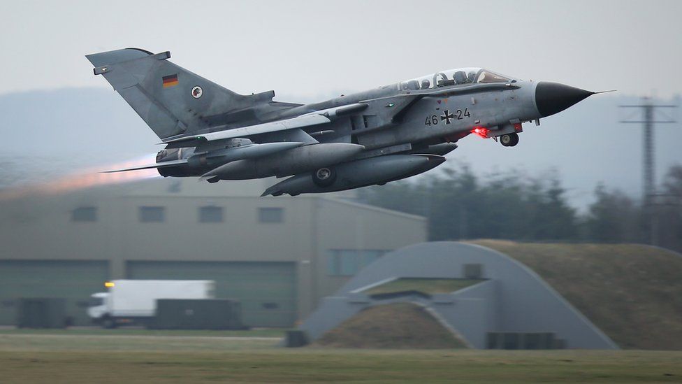 A Bundeswehr Tornado reconnaissance jet departs for Incirlik airbase on December 10, 2015