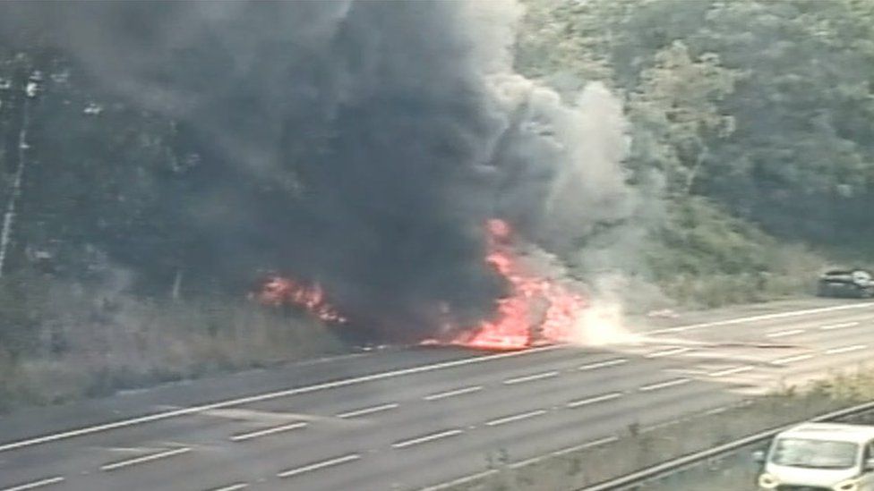 The fire on the M42