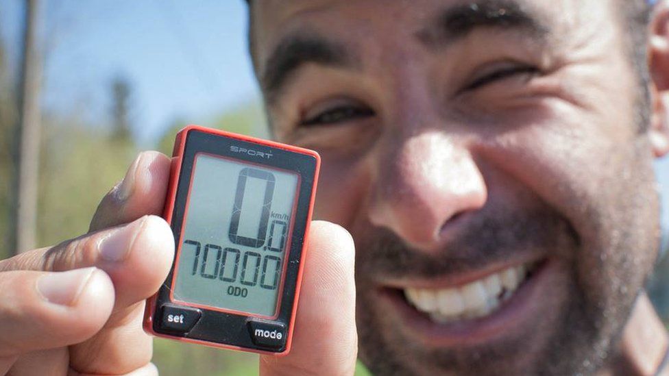 cycle pedometer shows 70,000 km