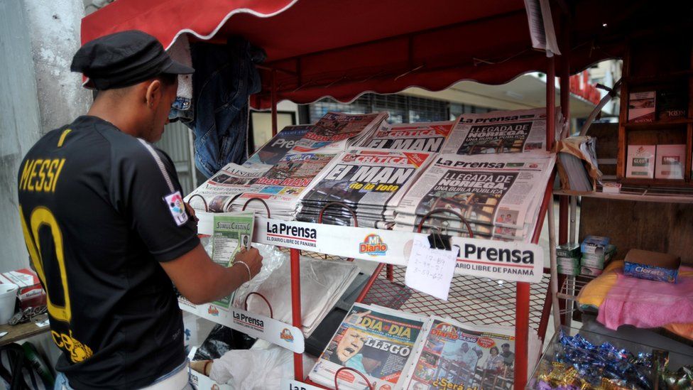 Newspaper kiosk in Panama