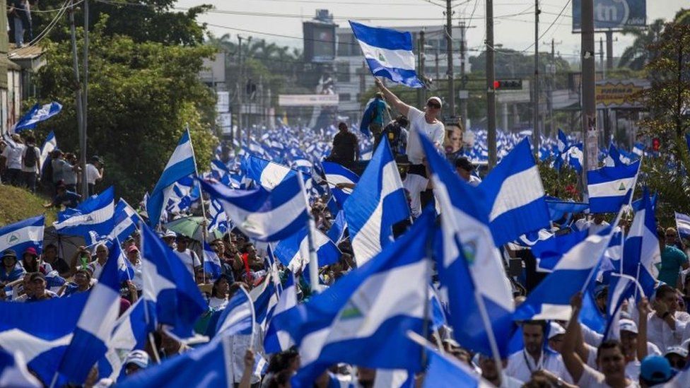 people participate in a national march against the government of Daniel Ortega in Managua, Nicaragua, 09 May 2018. T