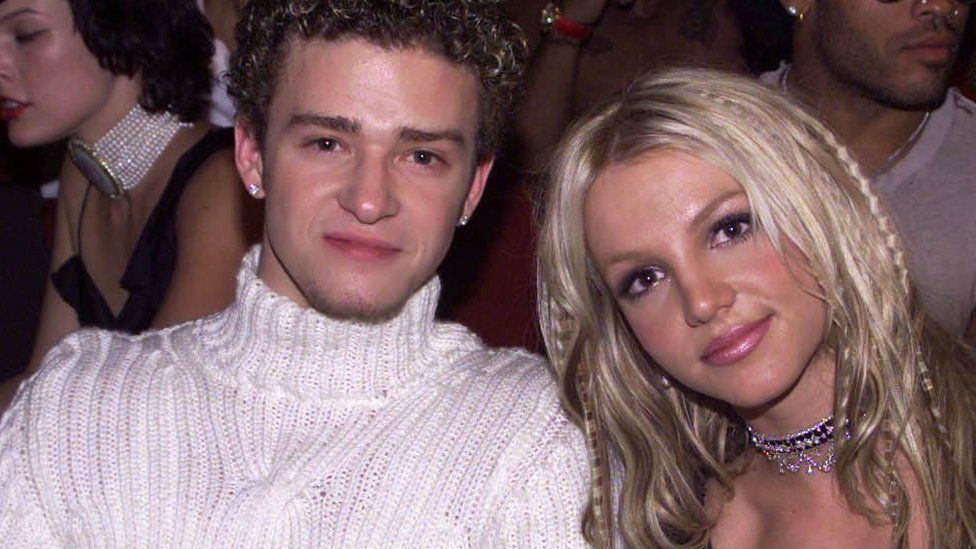 Justin Timberlake and Britney Spears at the MTV Music Video Awards in 2000