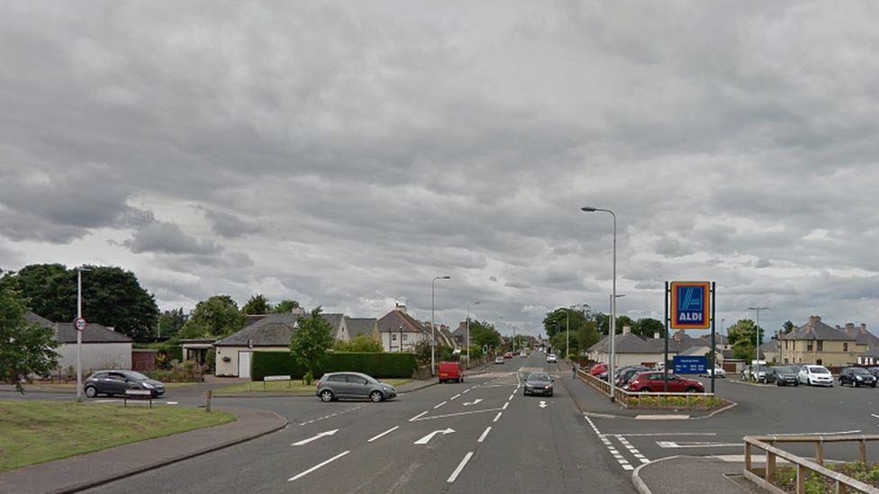 Girl, 11, serious after Tranent road accident BBC News