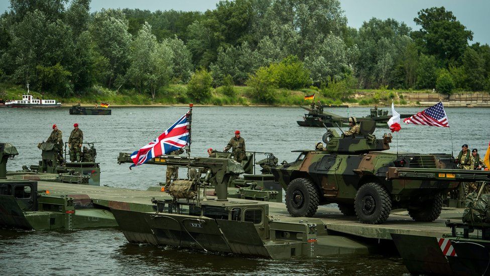 Nato amphibious training on Vistula, 13 Jun 16