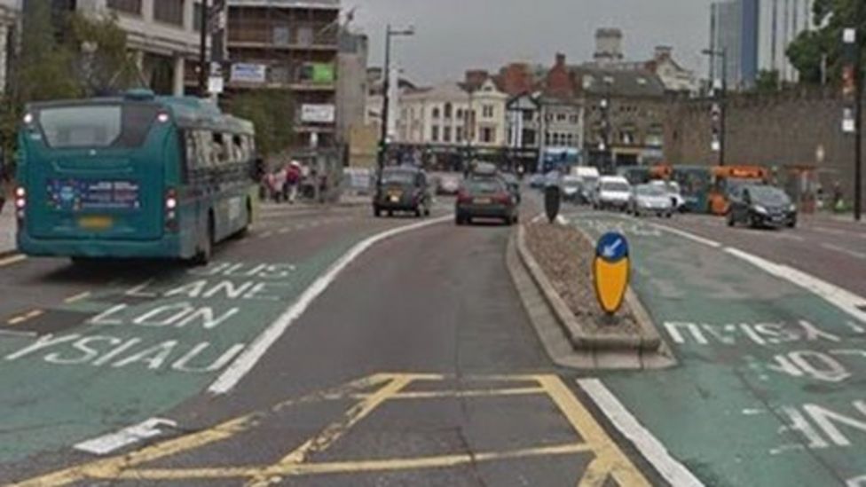 Bus lane fines cause most complaints says AA BBC News