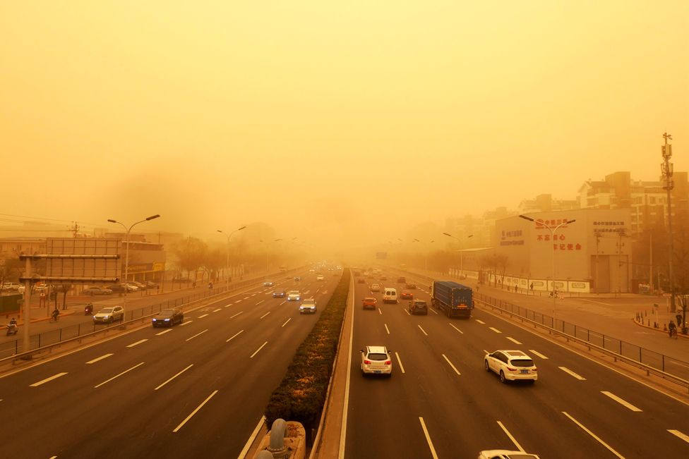 In pictures Beijing sandstorm turns sky orange BBC News