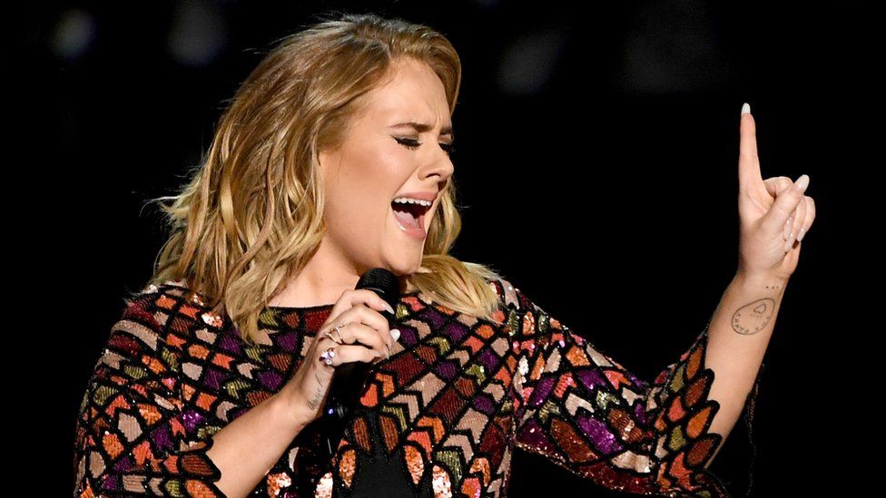 Adele Got Ordained To Marry Alan Carr Bbc News