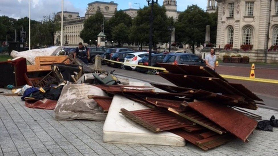 Fly tipping outside city hall