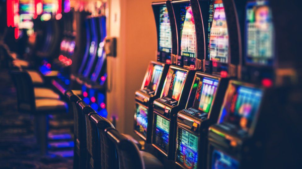 Child gambling a 'growing problem' - study - BBC News