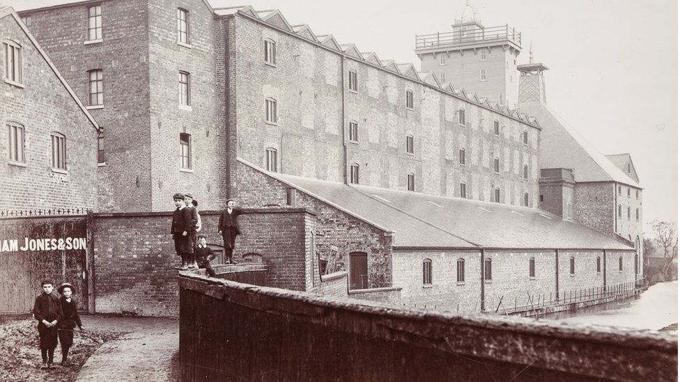 An old picture of the mill