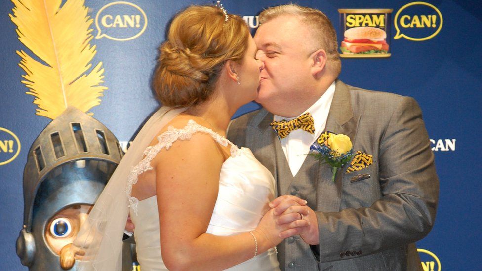 Halewood couple marry at the Spam museum