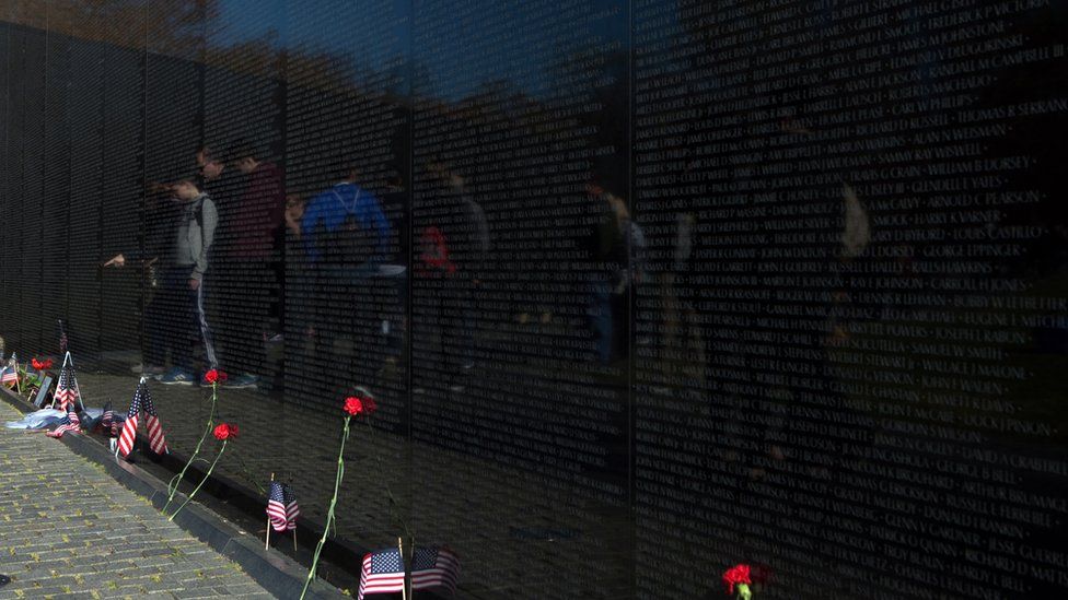 Мемориал ветеранов Вьетнама в Вашингтоне