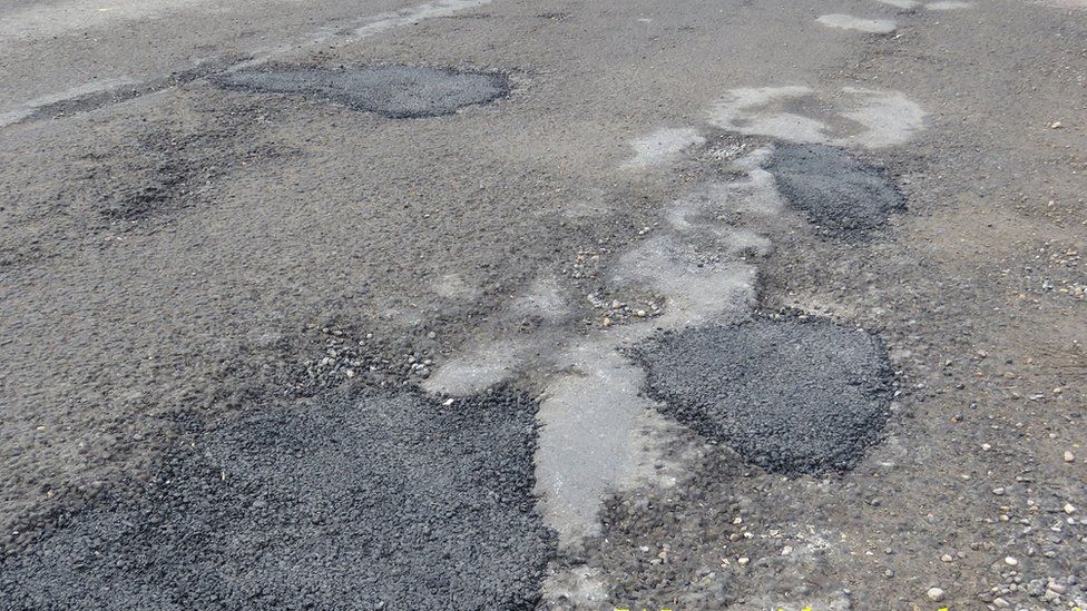 Potholes on Latimer Road, Chesham