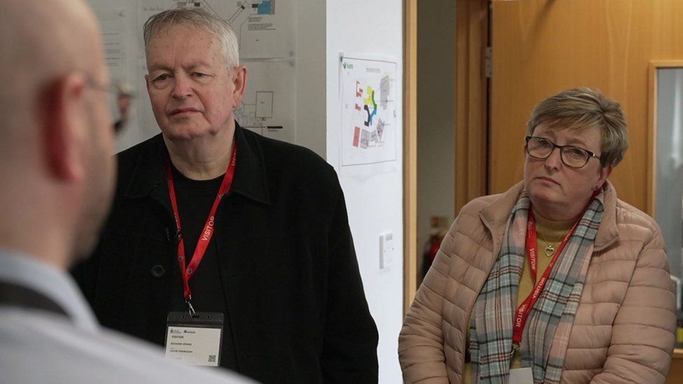 Richard Spinks and Alison Ward on their visit to the harm reduction unit