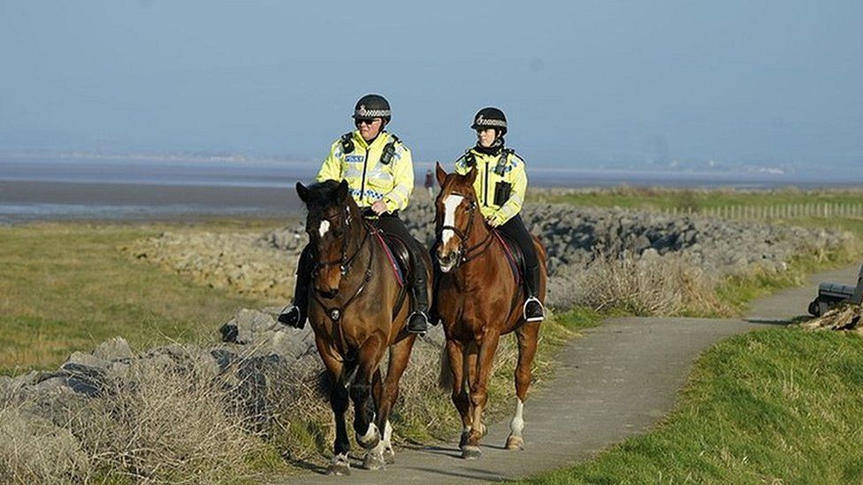 Mounted police in Knott End