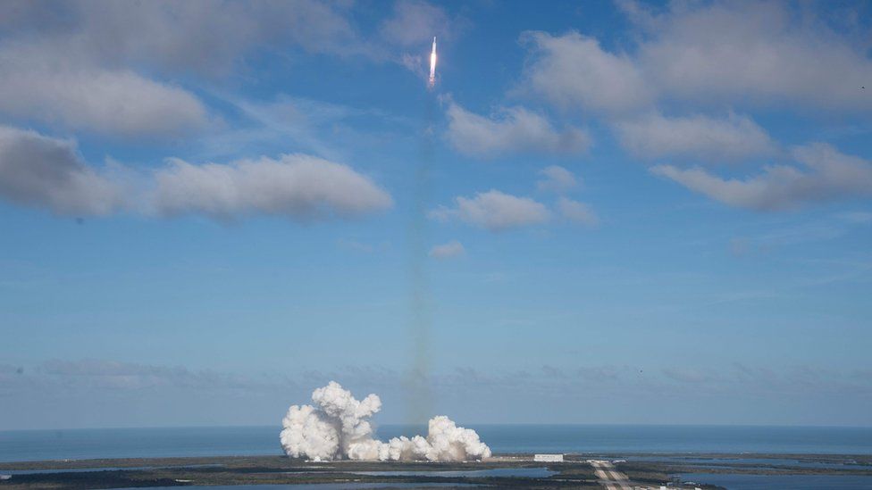 Falcon Heavy lifts off from Kennedy Air Base in Florida