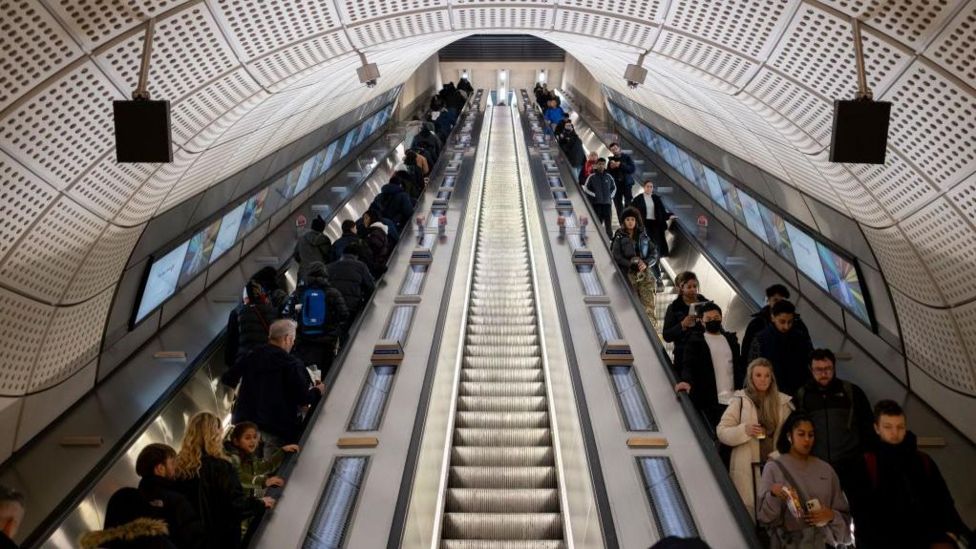 Off-peak Friday Fares Trial Begins For Tube And Trains In London - Bbc News