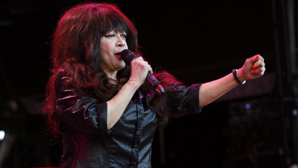 Ronnie Spector performing at Glastonbury