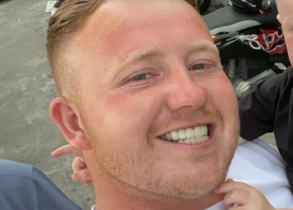 Tommy Hunter death: Man held over suspected hit