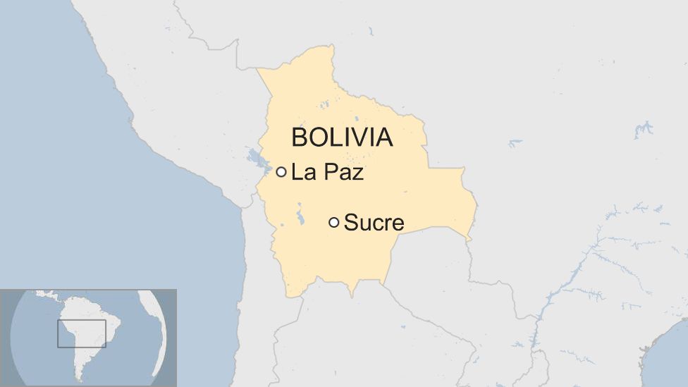 A map showing where La Paz and Sucre are in Bolivia