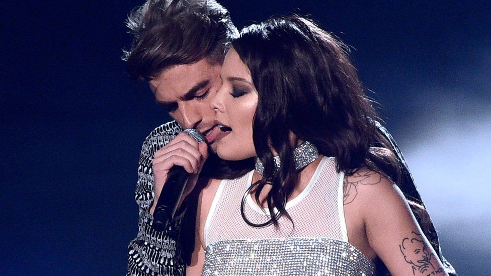 Chainsmokers and Halsey perform at the MTV VMAs